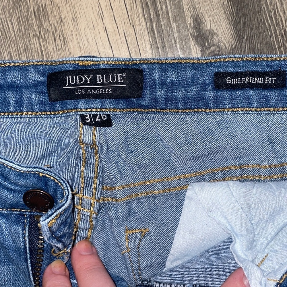 Judy Blue Distressed Girlfriend Jeans size 3/26 - Picture 3 of 6